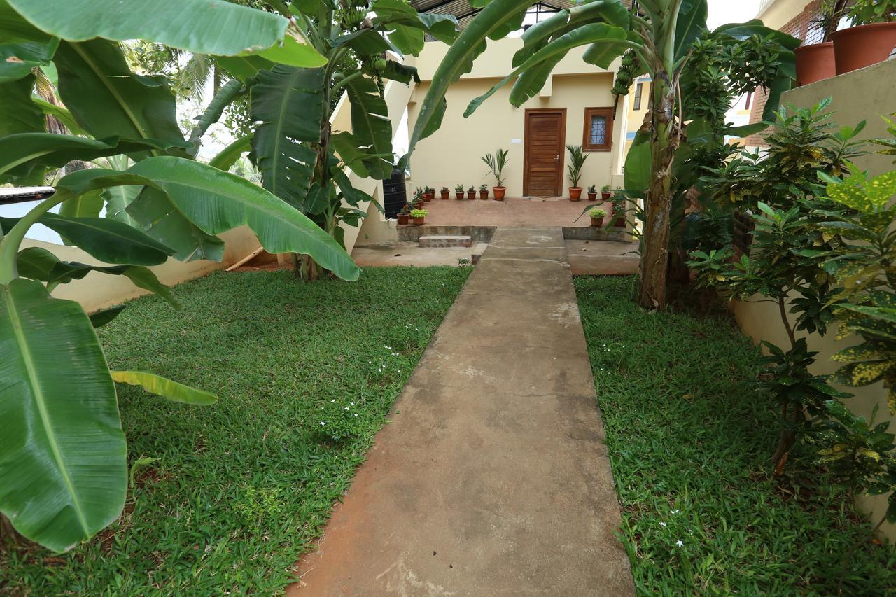 Abad Serviced Villas Kovalam Esterno foto